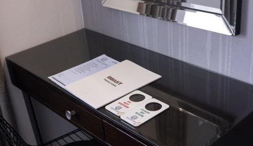 Studio Suite with 10% off on Food & Beverages with a-la-carte selection , 10% Off on Laundry service for upto 2 clothing item(s)