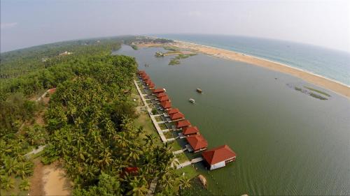 Floating Cottage