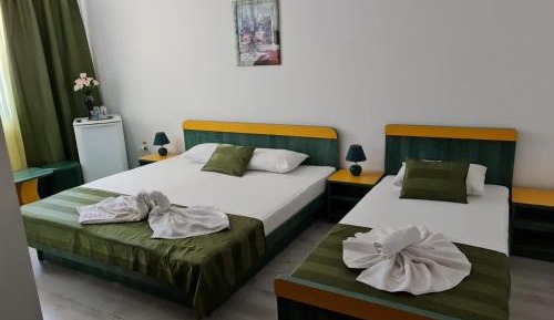 Triple Room with Private Bathroom