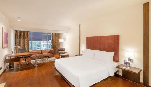 Business Class Room with 15% Discount on Food and Soft Beverages