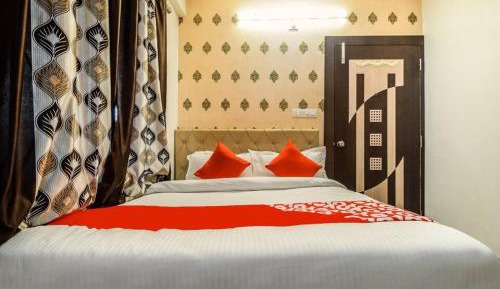 Deluxe Double Room (2 Adults + 1 Child)