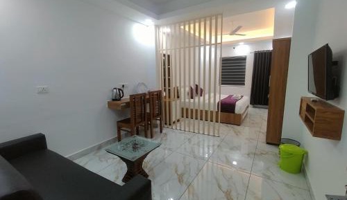 Studio with Balcony