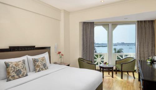 Executive Room Sea View Queen Bed
