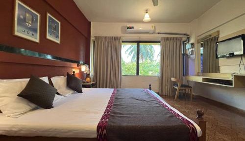 Deluxe Superior Room