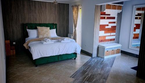 Quadruple Room with Bath