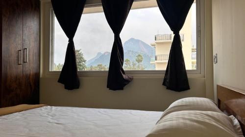 Family Room with Mountain View