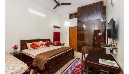 Family Room with Private Bathroom