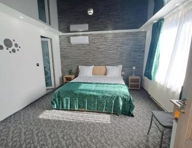 Deluxe Family Suite