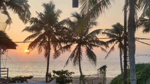 Deluxe Double Room with Balcony and Sea View