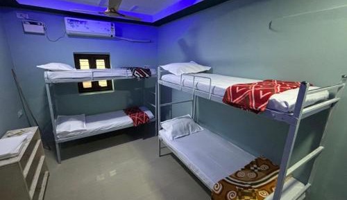 Bed in 10-Bed Mixed Dormitory Room