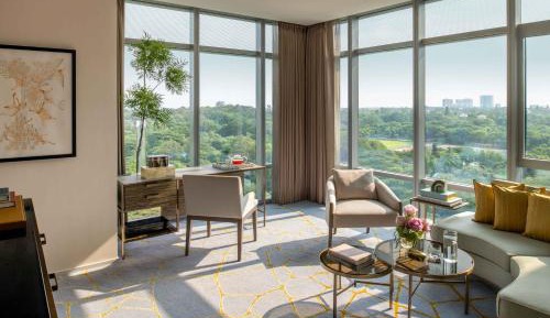 Executive Corner Suite