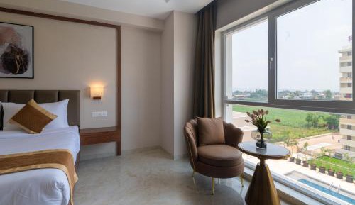 Super Deluxe Room with Balcony