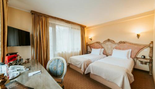Premium Queen Room with SPA 