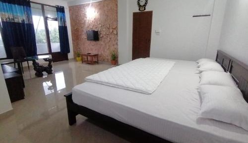 Double Room with Mountain View