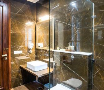 Deluxe Double or Twin Room with Garden View