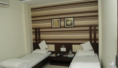 Deluxe Single Room