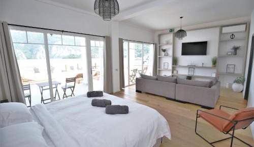 Deluxe Family Suite