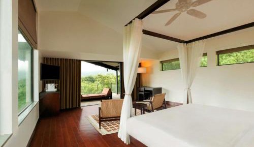 Forest Villa with All-inclusive meals, wellness consultation and learning activities