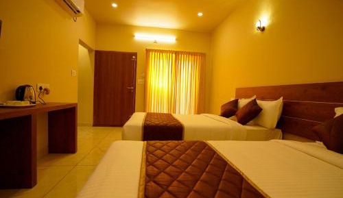 Deluxe Queen Room with Two Queen Beds