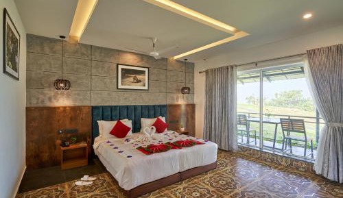 Honeymoon Cottage with Jacuzzi with Evening Hi-Tea Complimentary