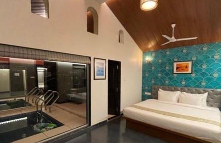 Honeymoon suite with indoor Private Pool