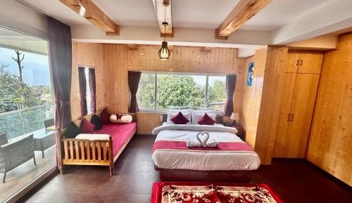 King Room with Mountain View