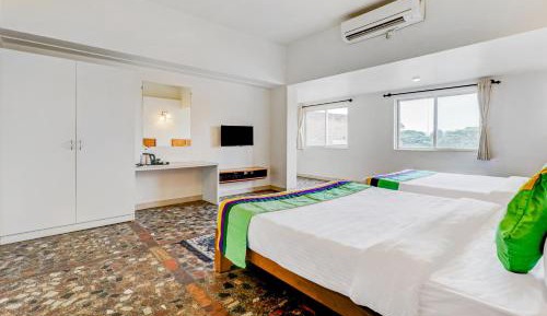 Deluxe Family Room