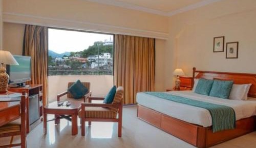 Queen Room with Balcony: 10% off on Spa, 5% off on two way Airport Transfer