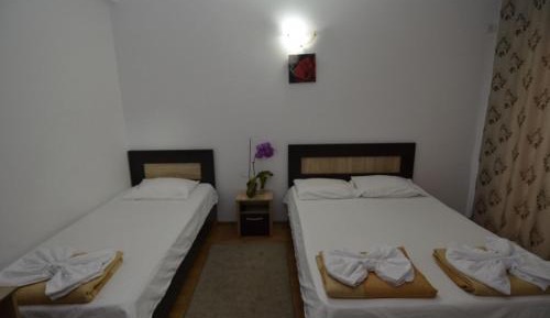 Triple Room with Private Bathroom