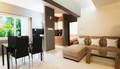 One Bedroom Premium Suite