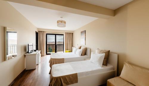Triple Room with Balcony
