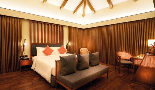 Teak Suite