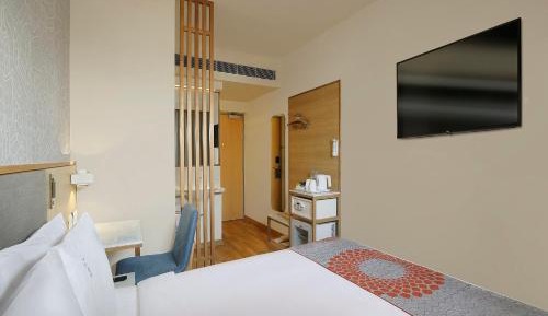 Standard Room - Early check in by 1pm, Late check out by 2pm, 10% off on Laundry