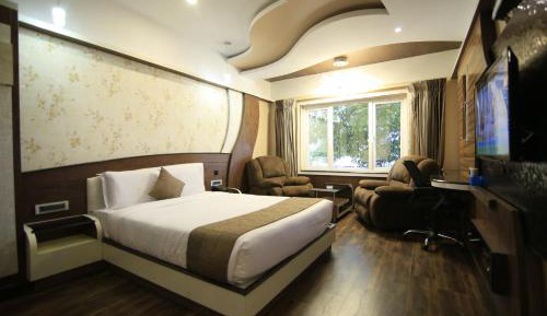 Queen Suite