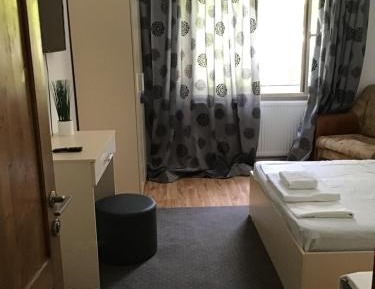 Triple Room with Private External Bathroom