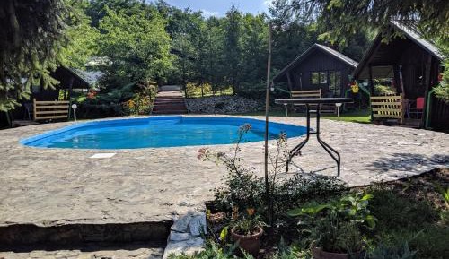 Bungalow - Water Front 