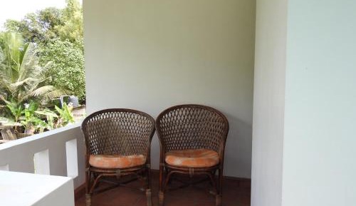 Deluxe Double Room with Side Sea View