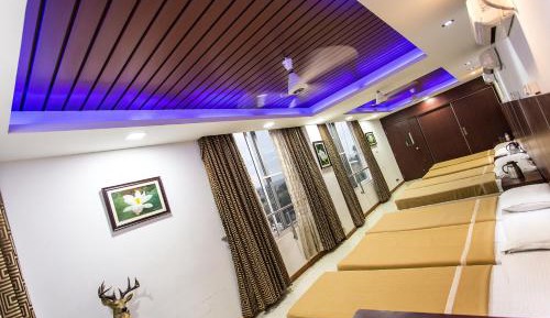 6-Bed Mixed Dormitory Room