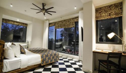 Royal Nest Suite