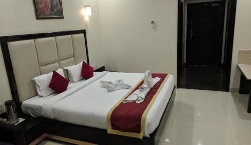 Deluxe Double or Twin Room