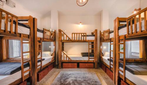 Bed in 10-Bed Mixed Dormitory Room