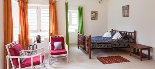 Deluxe Double Room (2 Adults + 1 Child)