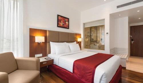 Deluxe Queen Room with 15% Discount on Food and Soft Beverage