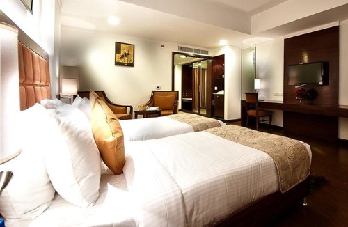 Sector 45 Hotel | Hotel Golden Plaza