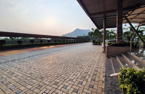 Igatpuri Hotel | Hotel Grand Parivaar