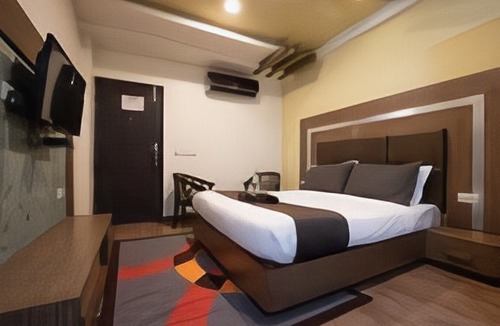 Pitampura Hotel | Collection O 76614 J K Hotel