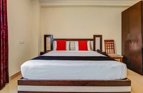 Electronics City Hotel | OYO 1435 Hotel Millennium Plaza