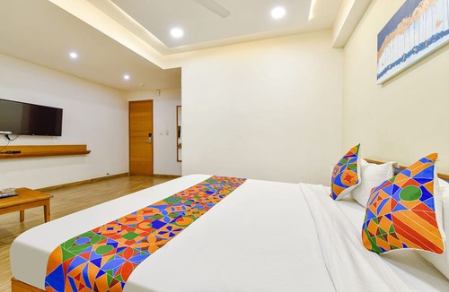 Changodar Hotel | Fabhotel Prime Grand Unity
