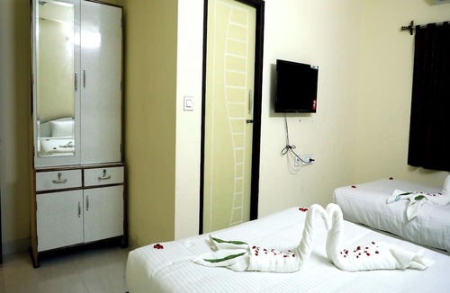 Kalapettai Hotel | Rajabala Residency