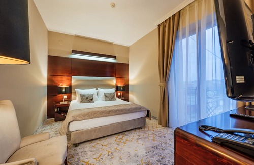 Carei Hotel | L'art Hotel Carei